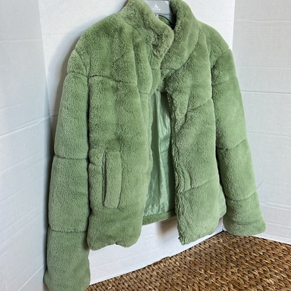 Juniors Ambiance Outwear NWT Faux Fur Jacket - Picture 2 of 5